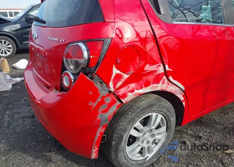 2015 Chevrolet Sonic Lt Auto из США, поврежденный, VIN 1G1JC6SGXF4194667